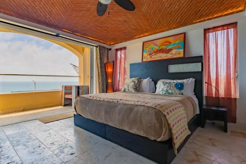 Sea-Front Villa, Isla Mujeres! Stunning Sea Views! شقة