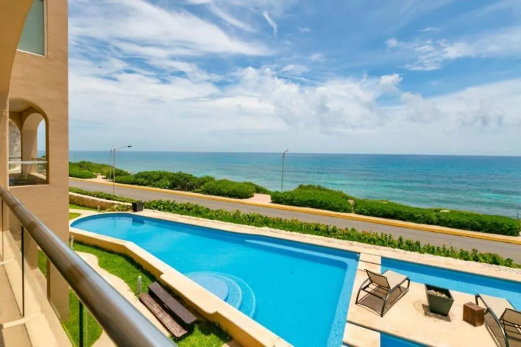 Sea-Front Villa, Isla Mujeres! Stunning Sea Views! شقة