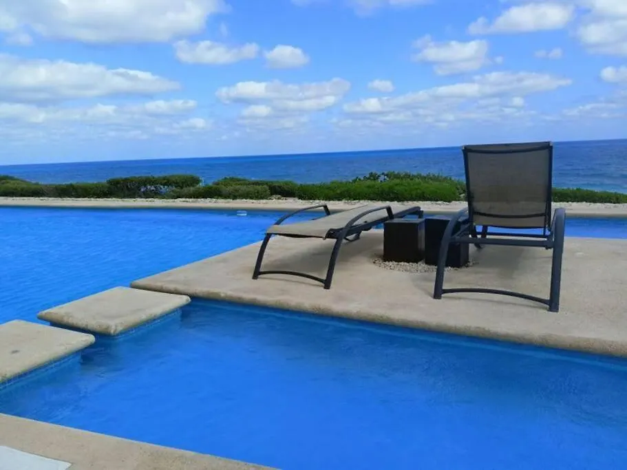 Sea-Front Villa, Isla Mujeres! Stunning Sea Views! المكسيك